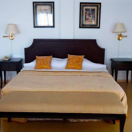 Karavas  Ada Beach Hotel מראה חיצוני תמונה