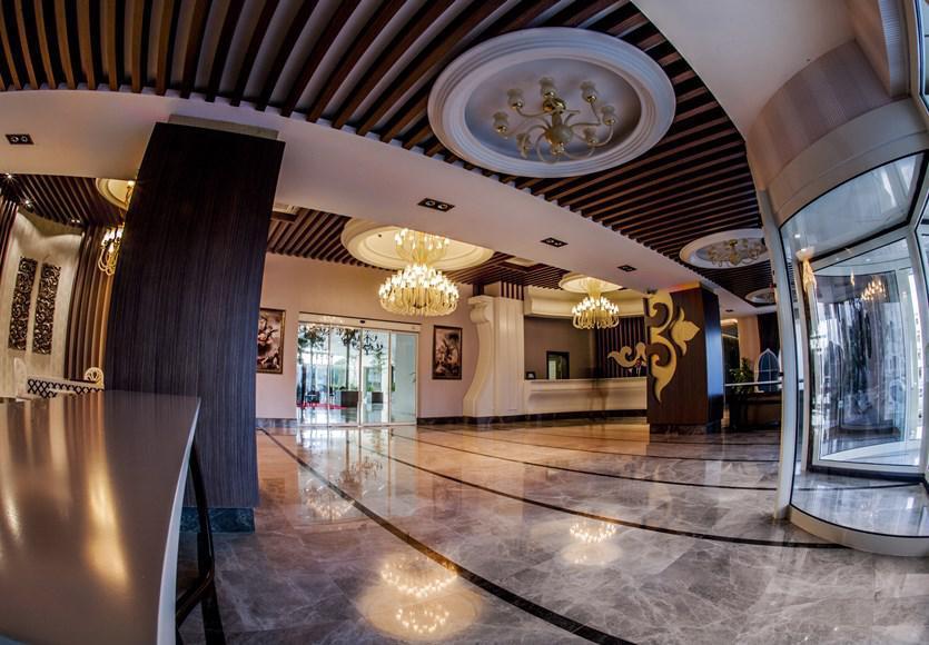 Karavas  Ada Beach Hotel מראה חיצוני תמונה