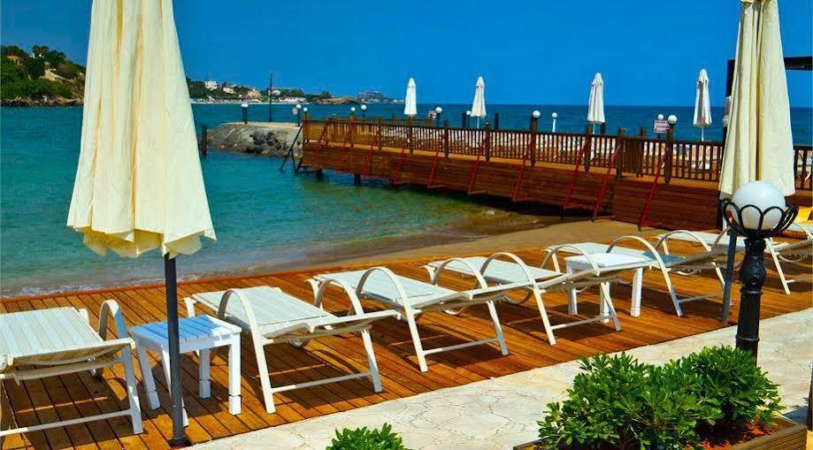 Karavas  Ada Beach Hotel מראה חיצוני תמונה