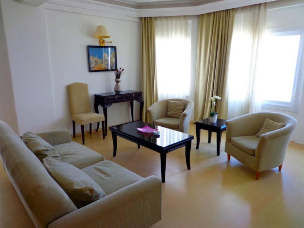 Karavas  Ada Beach Hotel מראה חיצוני תמונה