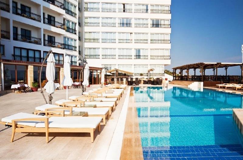 Karavas  Ada Beach Hotel מראה חיצוני תמונה