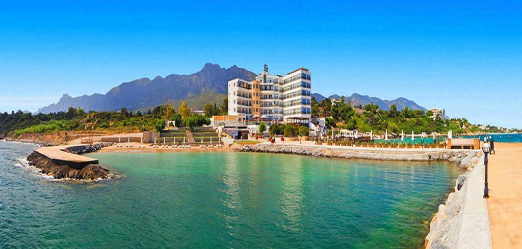 Karavas  Ada Beach Hotel מראה חיצוני תמונה