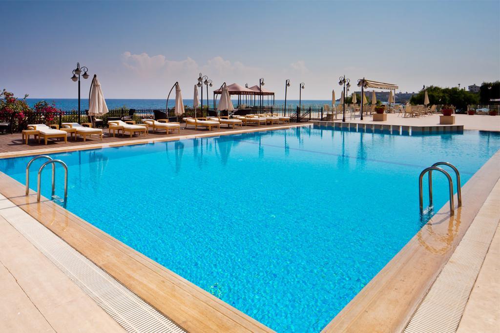 Karavas  Ada Beach Hotel מראה חיצוני תמונה